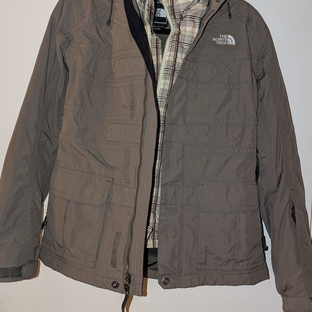 The Northface Women's 2-Piece Snow Jacket
